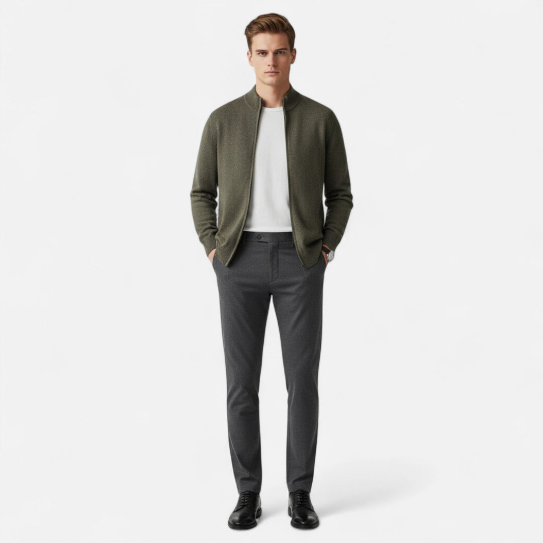 Comfortable lightweight men's zip-up cardigan for versatile wear. Effortless smart casual style.