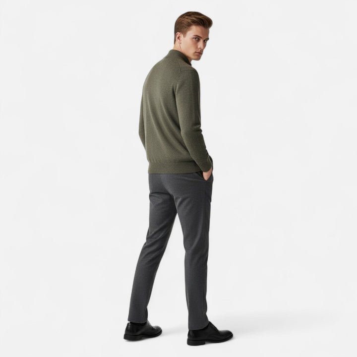 Stylish men's zippered cardigan, perfect for casual or smart casual looks. Versatile layering piece.