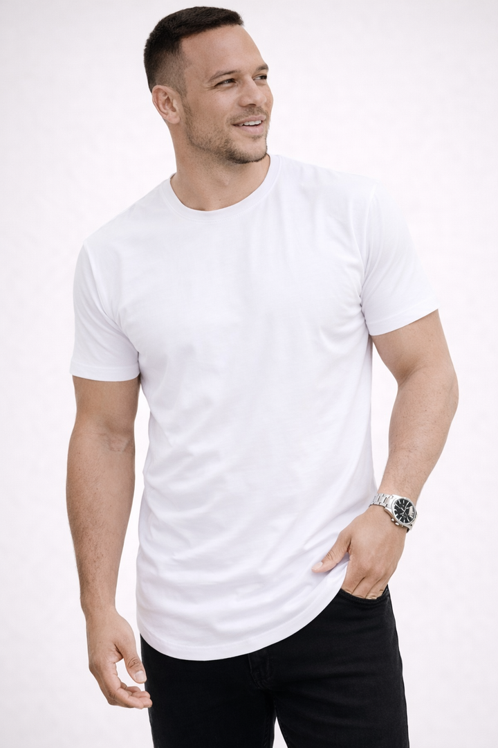 Men's essential comfort t-shirt in soft fabric for versatile everyday wear. Short sleeve casual top, modern style.
