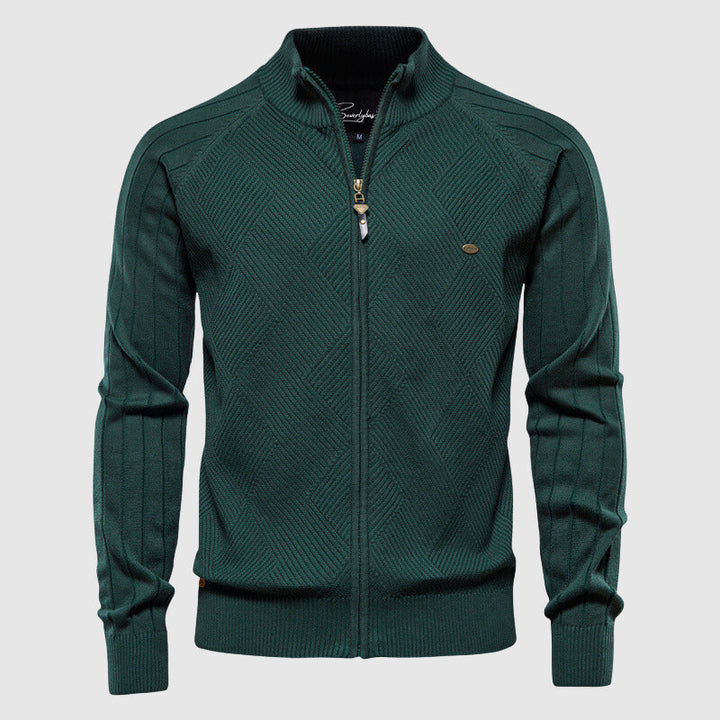 Versatile men's layering piece: a cozy full zip cardigan sweater for ultimate comfort and warmth.