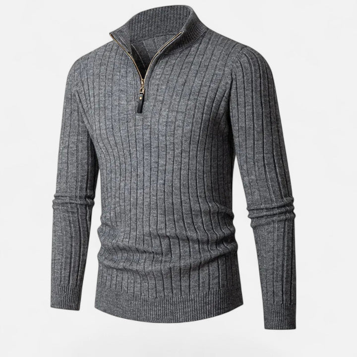Men's half-zip sweater, heritage style with a distinctive vertical bar design. Elegant and comfortable for men.