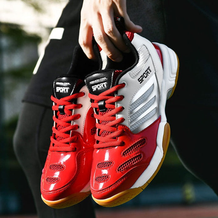 Comfortable men's sports shoes with advanced cushioning & secure lace-up design for active performance.