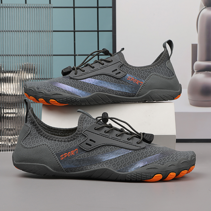 Lightweight men's running shoes, barefoot style for natural foot movement