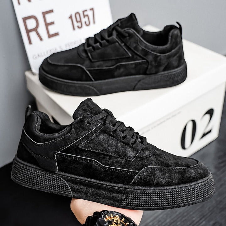 Stylish men's minimalist sneakers, lightweight and versatile, perfect for spring/summer casual wear & comfort.