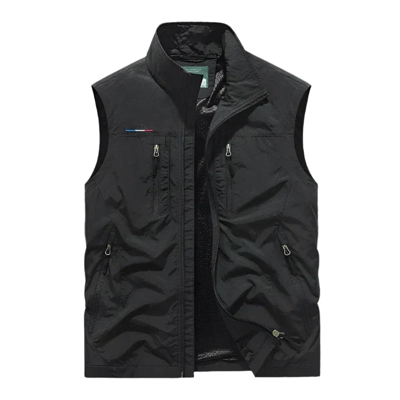 Stylish men's lightweight outdoor full zip vest, ideal for casual wear, activewear, and versatile spring layering.
