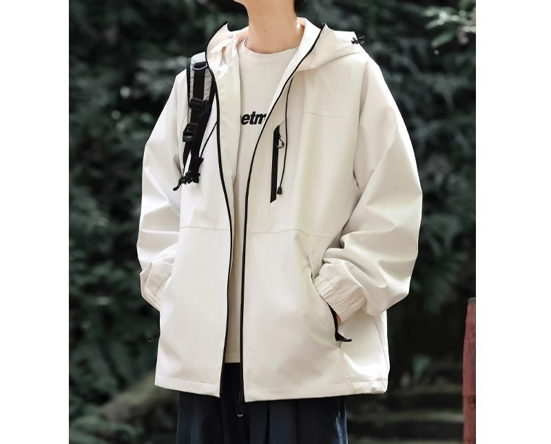 Men's hooded windbreaker, a versatile and breathable jacket for active outdoor use.