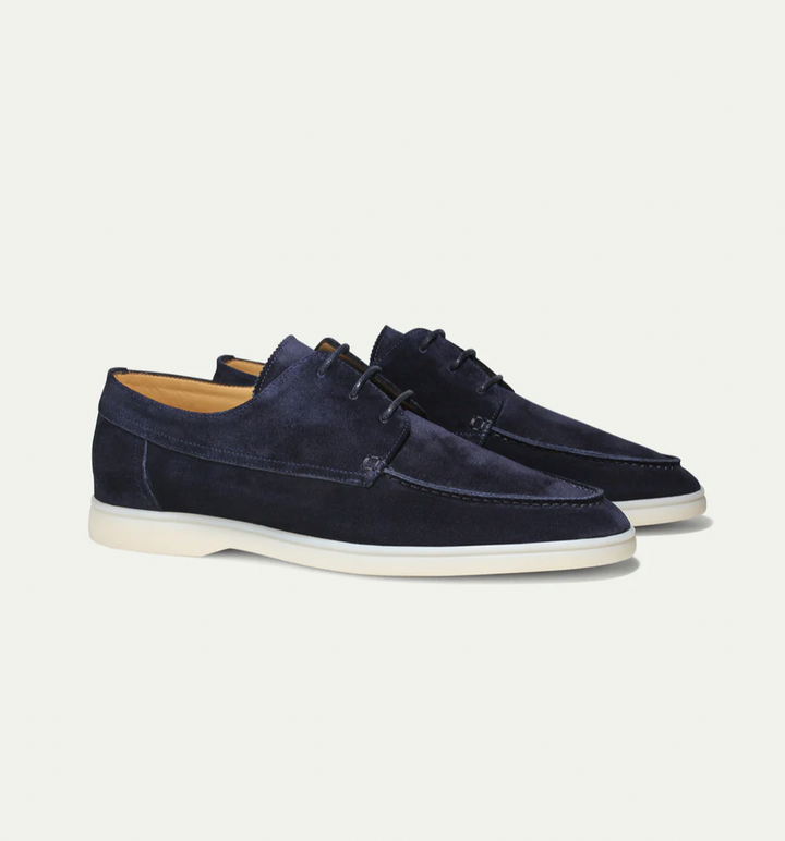 Lightweight men's lace-up walking shoes. Designed for casual wear & everyday comfort.