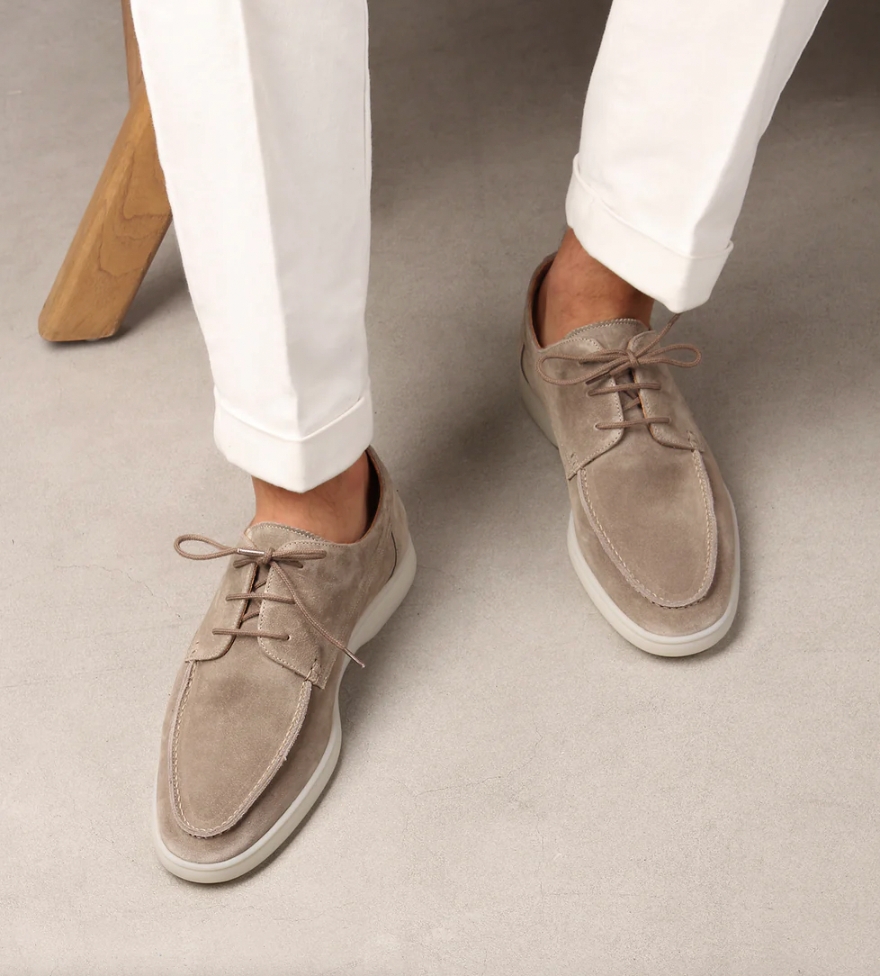 Men's everyday lace-up casual walking shoes. Lightweight design for ultimate comfort & style.