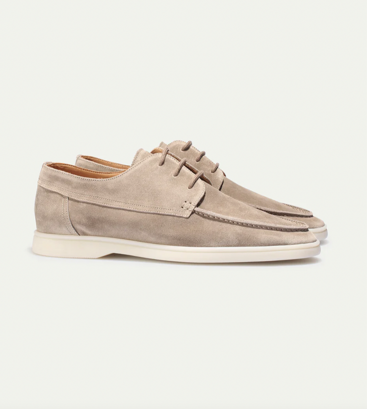 Men's comfortable lace-up walking shoes. Versatile, lightweight footwear for casual daily wear.