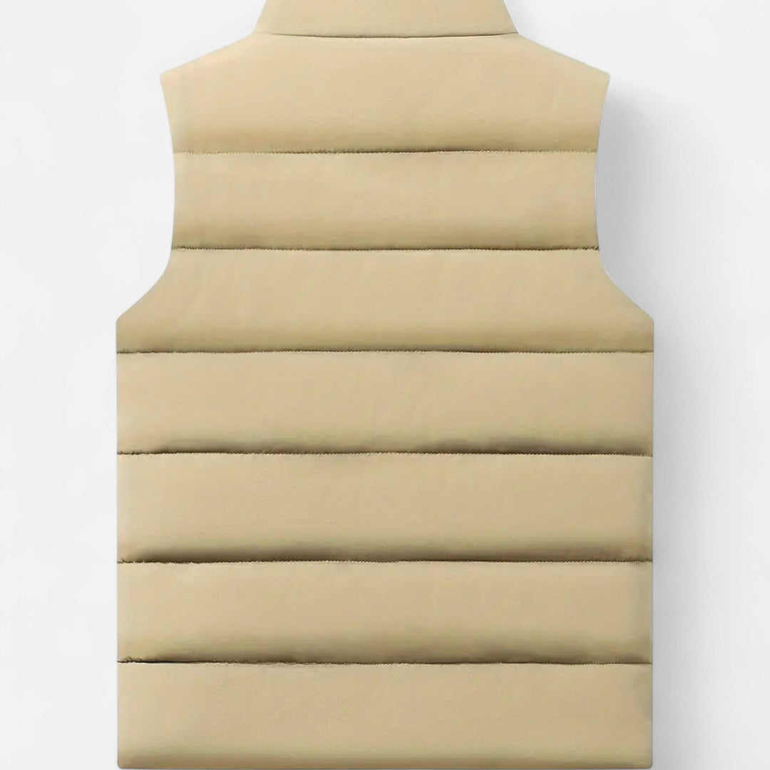 Stylish men's casual quilted vest, a lightweight gilet for autumn and winter layering comfort.