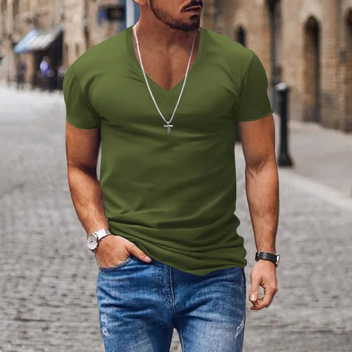 Lightweight men's top, a comfortable short-sleeve t-shirt with a relaxed fit, ideal for summer casual wear.