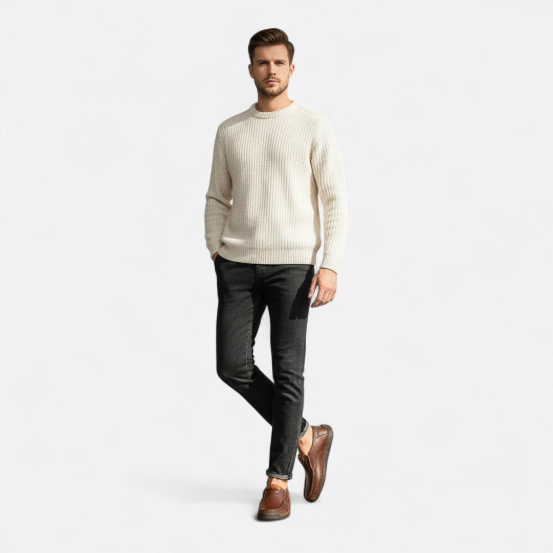 Brown men's lightweight slip-on casual shoes, perfect for everyday comfort & travel.