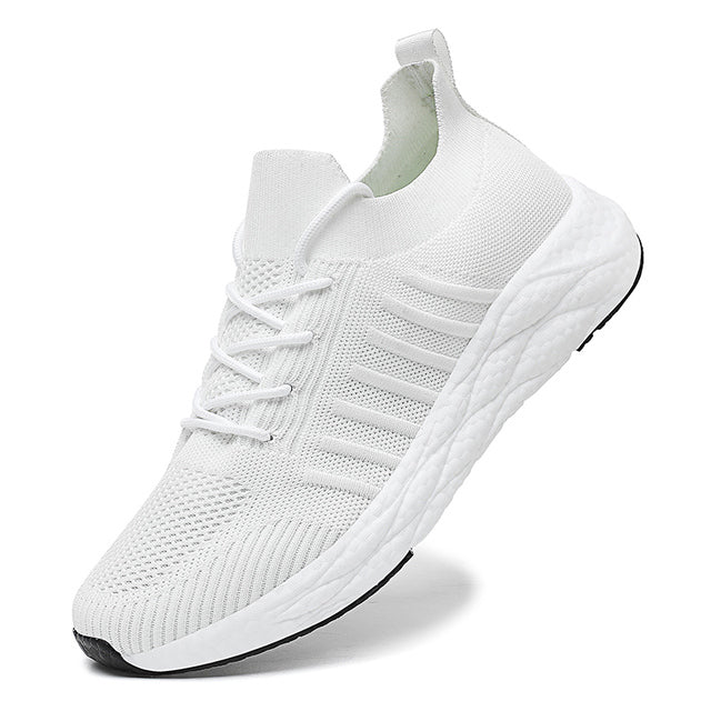 Comfortable men's walking shoes with breathable mesh, perfect for everyday wear and casual style.