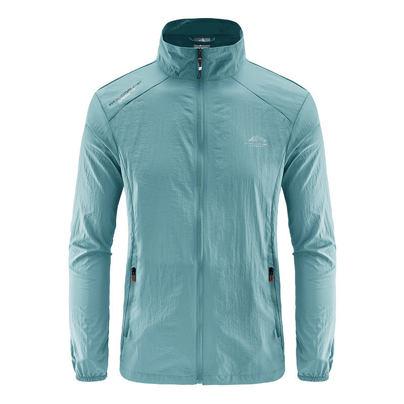 Comfortable men's lightweight windbreaker. Water-repellent and breathable for ultimate weather protection & comfort.