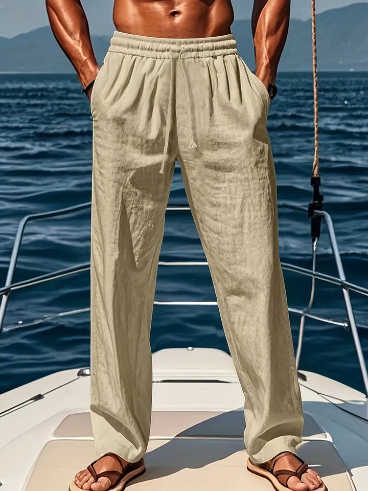 Versatile men's casual trousers with a loose fit, combining style and ultimate comfort for daily outfits.