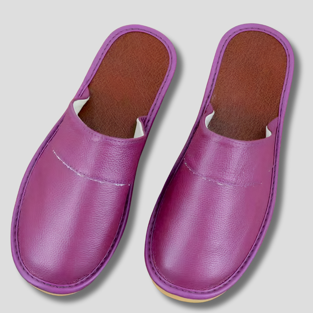 Luxury men's comfort slippers, made from high-quality leather for indoor use and warmth