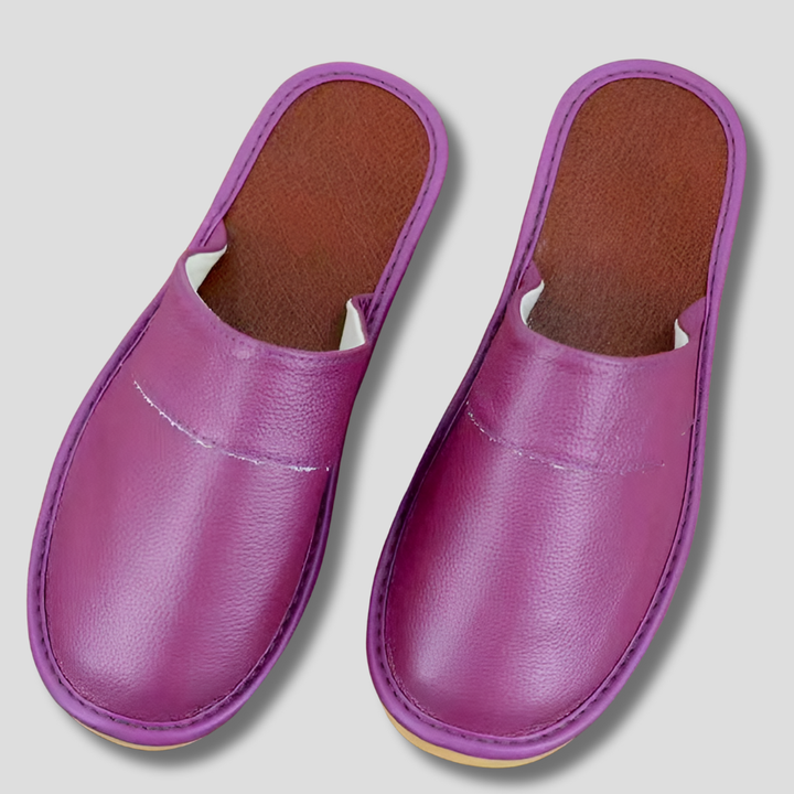 Luxury men's comfort slippers, made from high-quality leather for indoor use and warmth