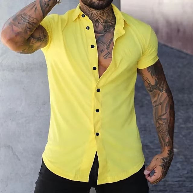 Versatile men's short sleeve button-up, fitted and modern, suitable for spring/summer.