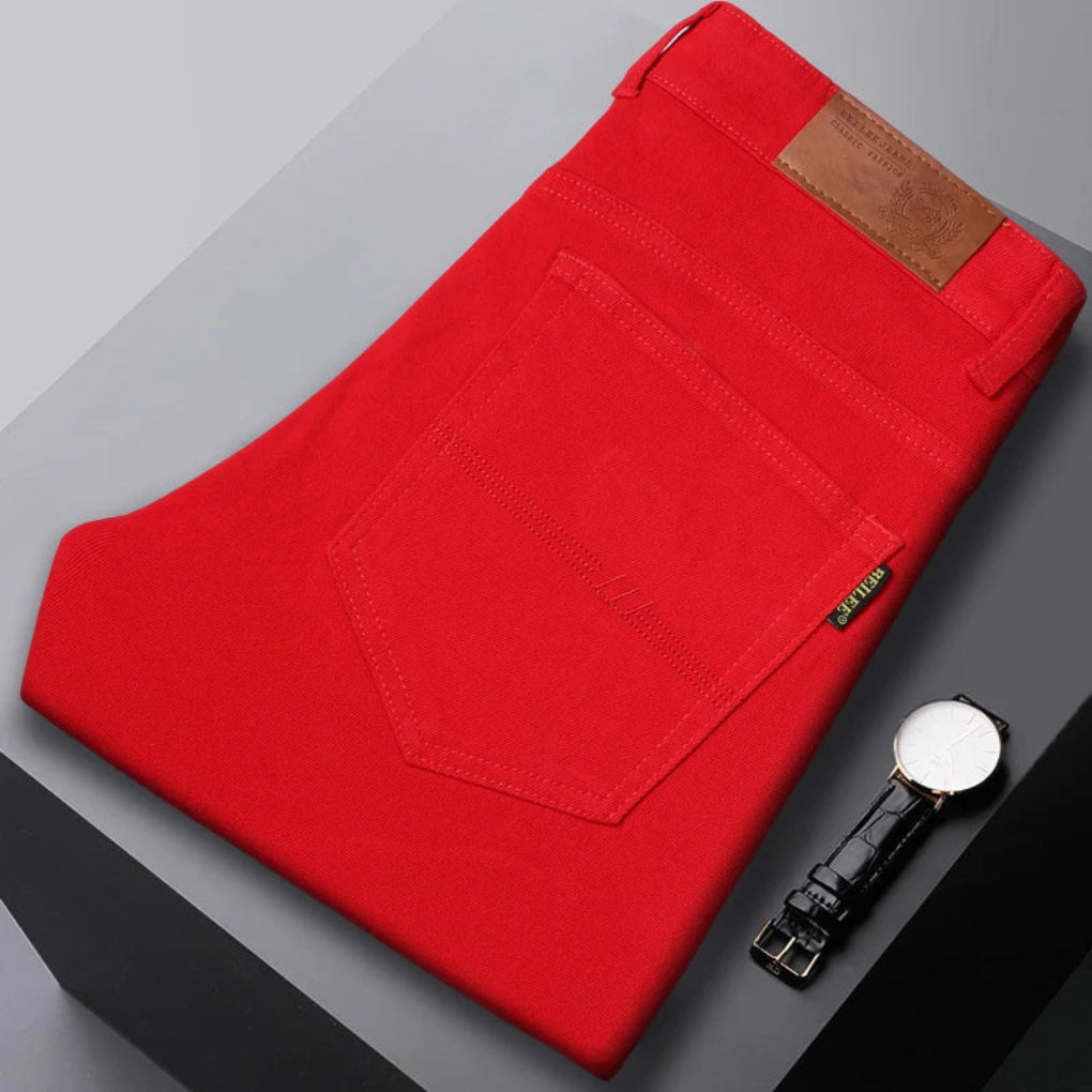 Casual men's slim-fit jeans made from durable denim, great for versatile everyday wear.
