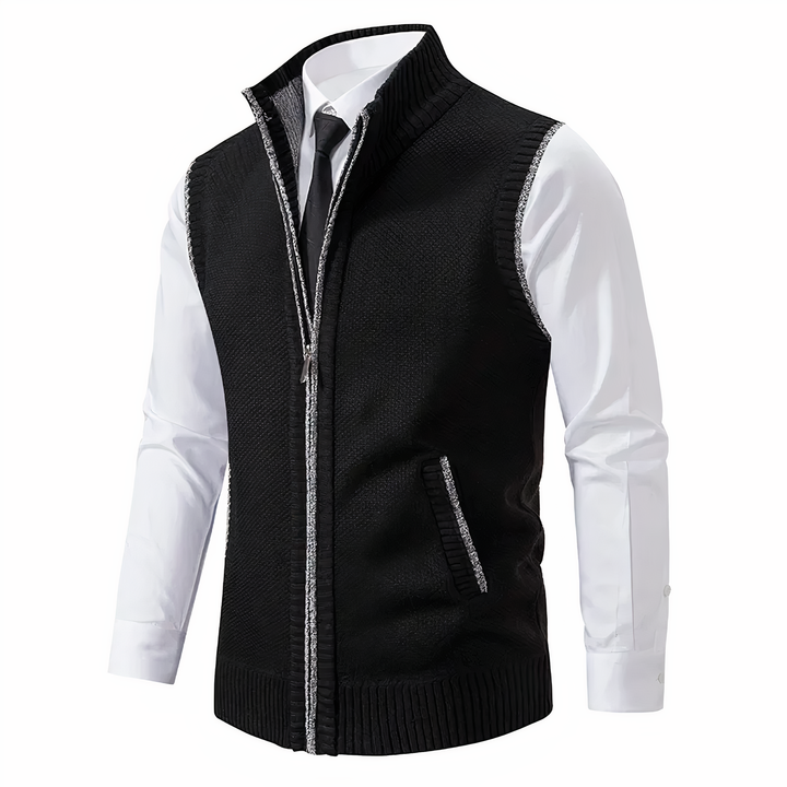 Close-up of the durable zipper on a men's comfortable sleeveless vest, excellent for everyday wear.