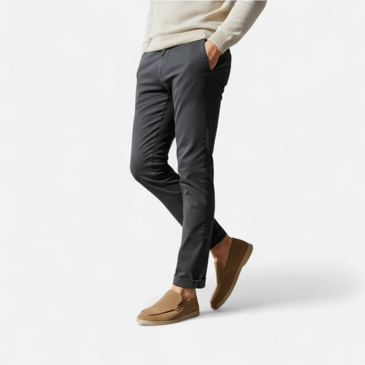 Elegant men's "Old Money" slip-on loafers. Timeless gentleman shoes for refined style and luxurious comfort.