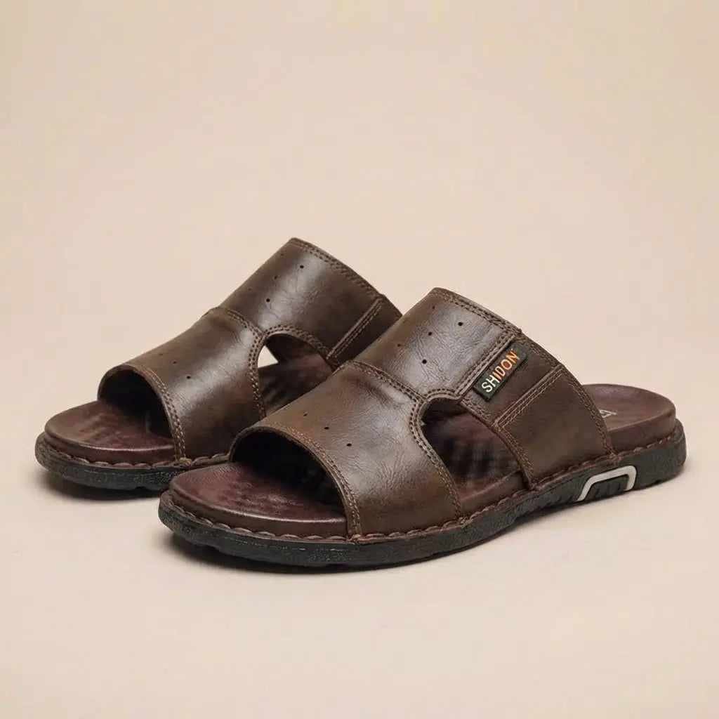 Stylish men's wide-fit orthopedic slide sandals, perfect for everyday wear and healthy feet.