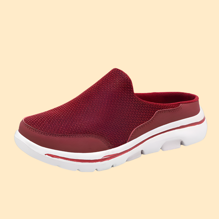 Casual men's orthopedic sandals with a flat sole, offering superior foot support & comfort for summer.