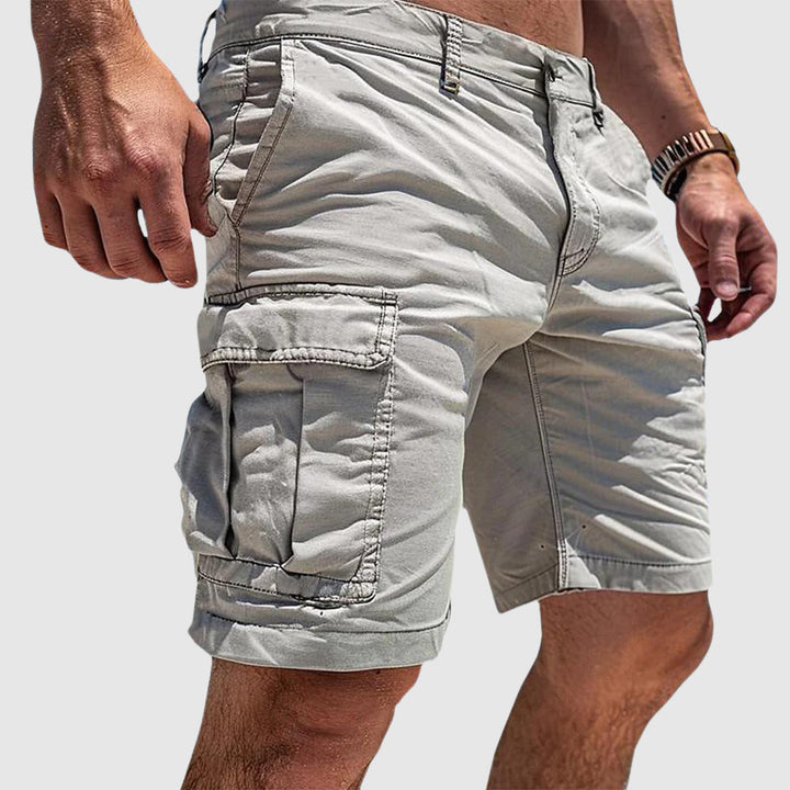 Comfortable men's multi-pocket cargo shorts for outdoor adventures, ideal as summer adventure gear.