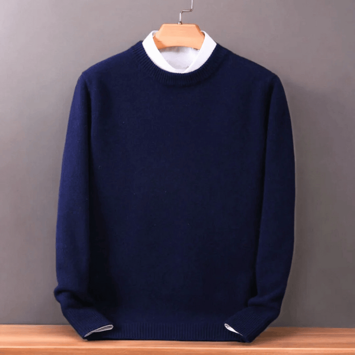 Men's sweater featuring a loose-fit oversized knit design, great for layering in winter