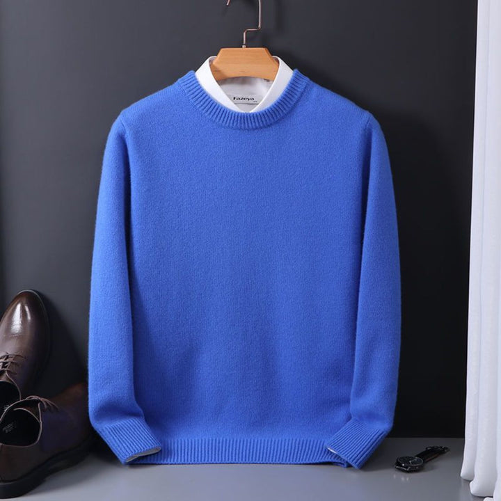Front view of a men's oversized knit wool blend pullover, highlighting its soft fleece interior