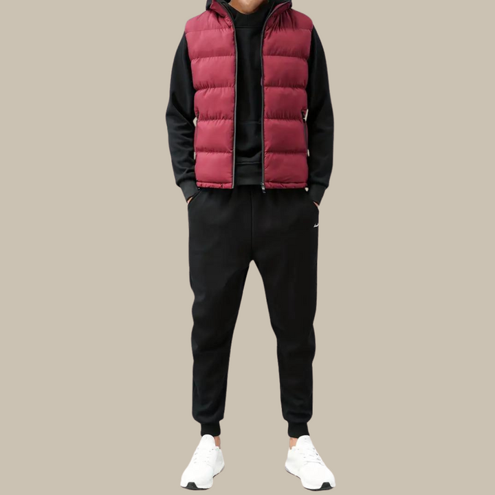 Men's water-resistant quilted gilet, a lightweight bodywarmer vest, ideal casual outerwear.