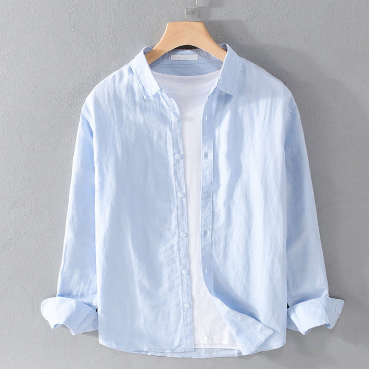 Stylish men's casual shirt, relaxed fit, long sleeve. Ideal for versatile smart casual menswear.