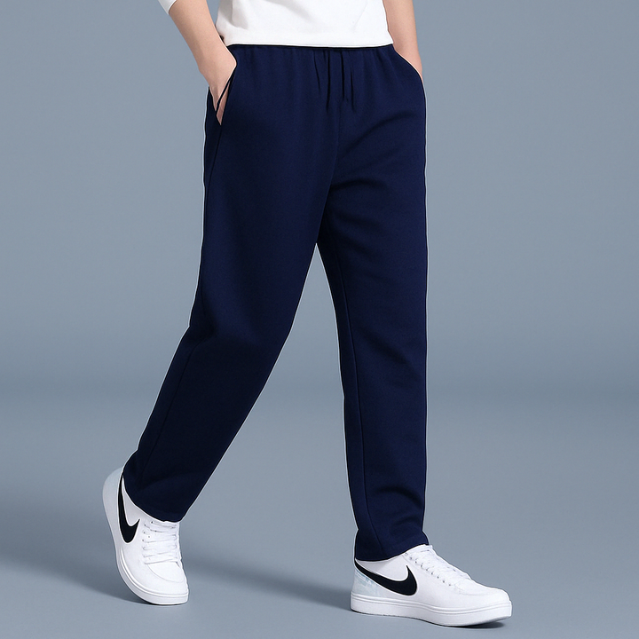 Casual men's lounge pants, relaxed fit for everyday comfort, perfect for home or gym.