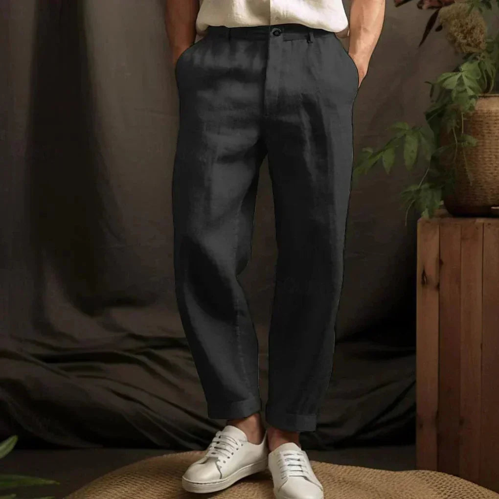 Men's breathable linen summer trousers in a relaxed fit, great for casual wear or comfortable beach outings.