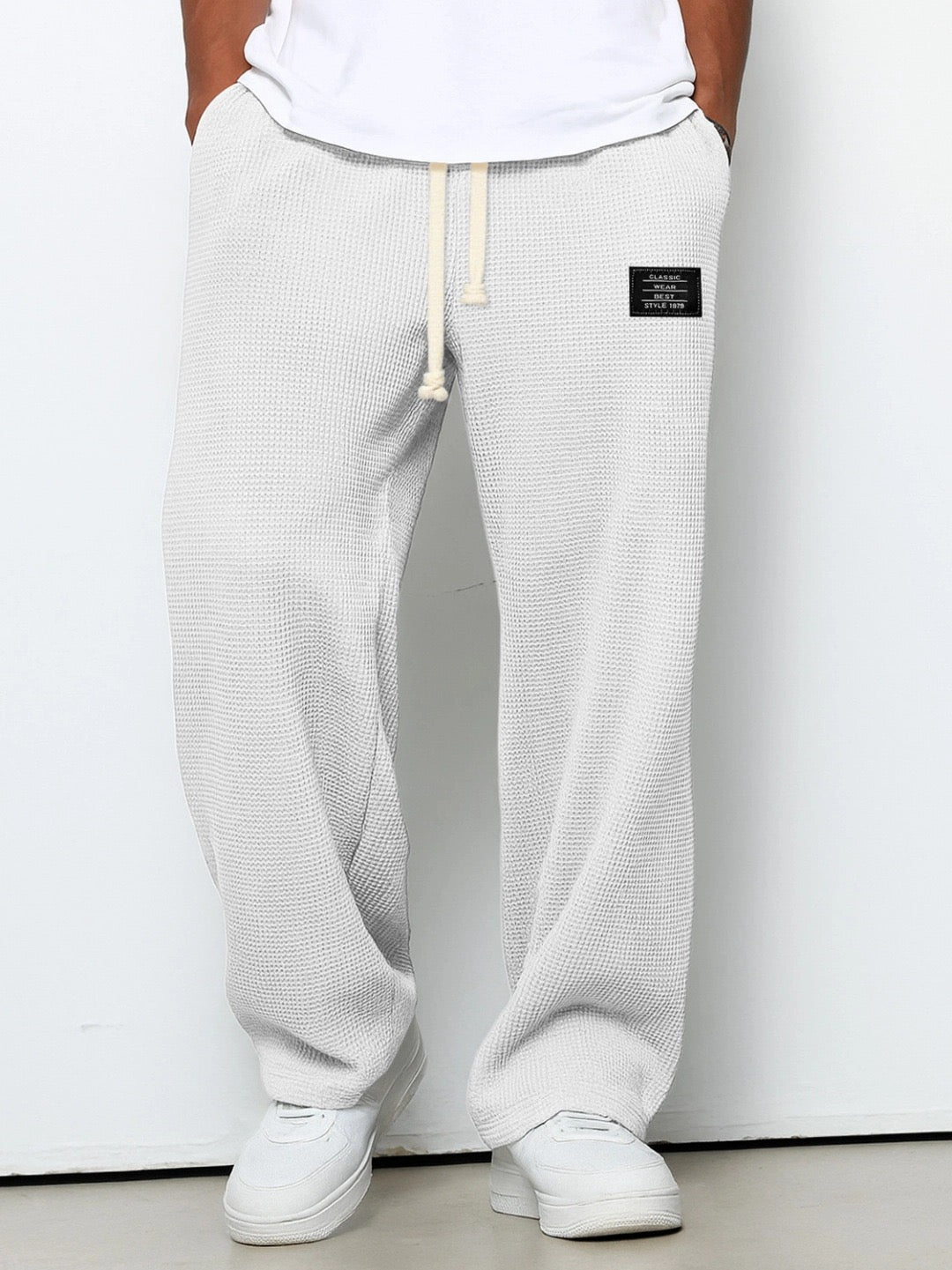 Casual men's wide leg sweatpants, breathable fabric, ideal for streetwear fashion