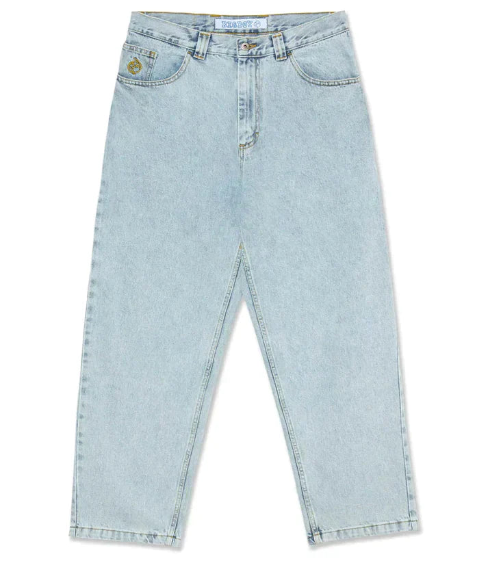Light blue wide-leg denim pants, relaxed fit, men's spring fashion