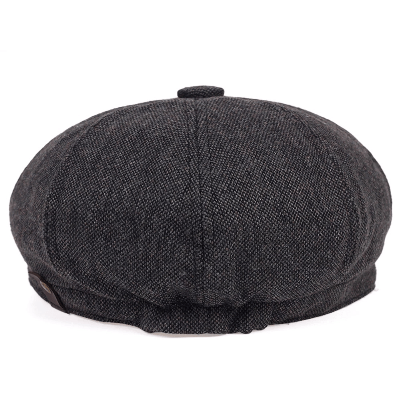 Men's retro driving cap, herringbone pattern, vintage accessory for classic style.