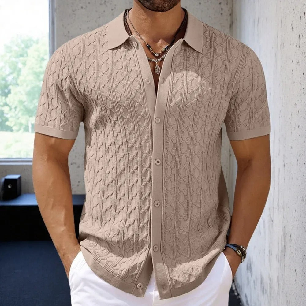 Smart casual men's patterned polo shirt, a classic retro top with a stylish design.