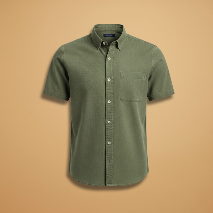 Men's short-sleeve button-up shirt with a chest pocket, ideal for casual spring & summer fashion.