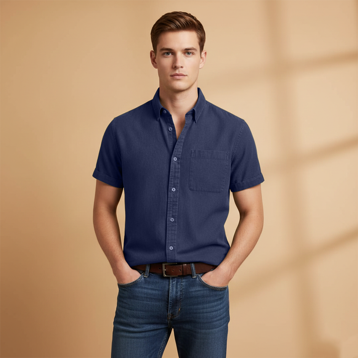 Men's stylish short-sleeve button-up shirt with chest pocket; perfect for warm weather.