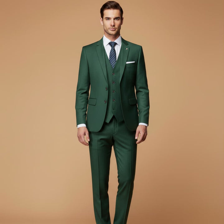 Men's fashionable slim fit 3-piece suit, including jacket, waistcoat & trousers.