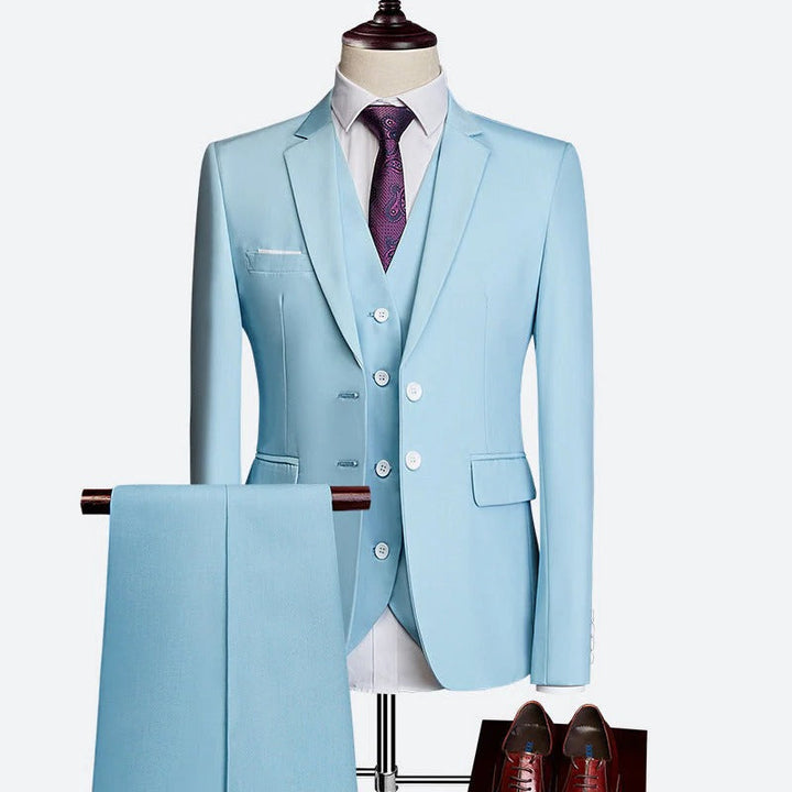 Men's slim fit 3-piece suit with waistcoat, perfect for spring weddings & business events.