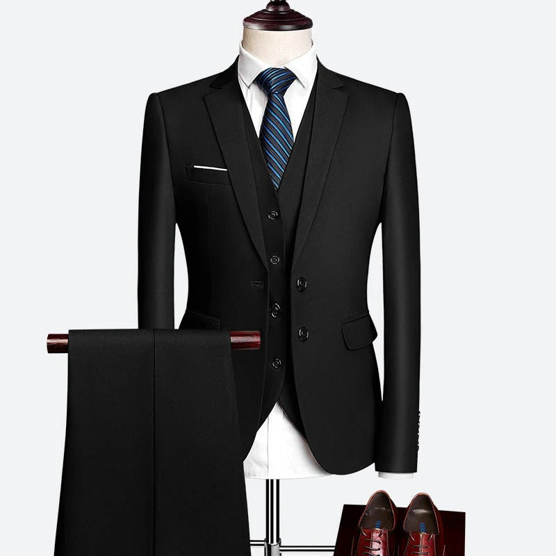 Elegant men's wedding 3-piece suit with waistcoat, ideal for spring grooms & guests.