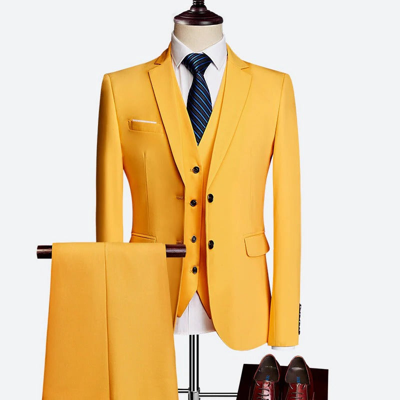 Versatile men's 3-piece suit with waistcoat, suitable for party wear & formal occasions in spring.
