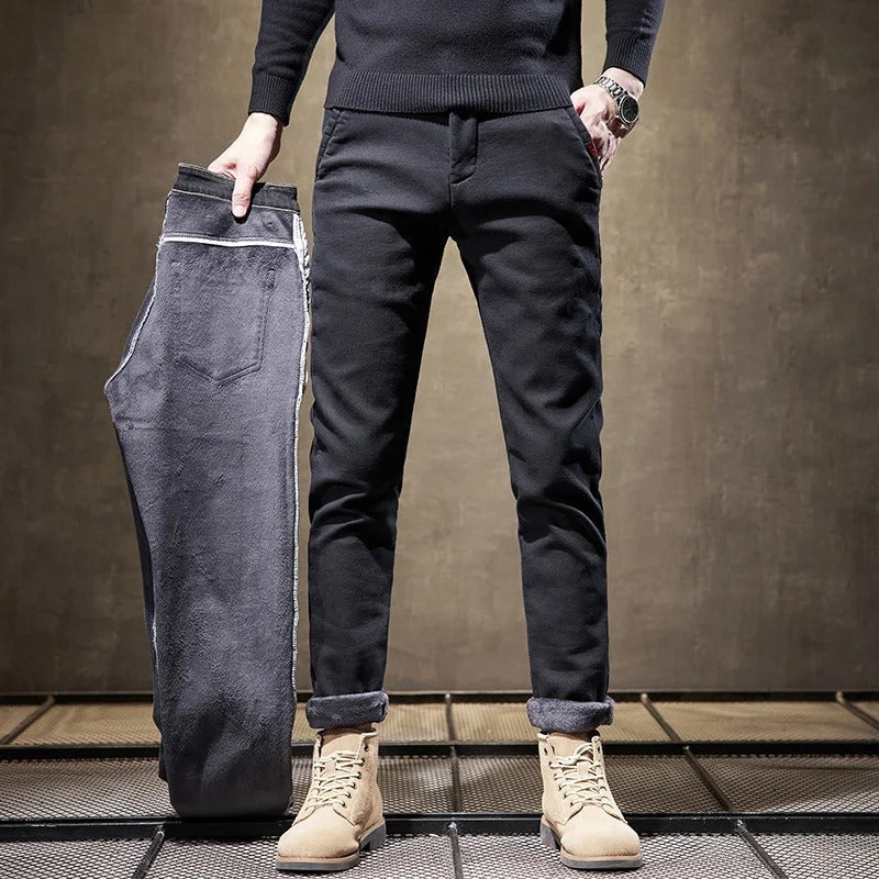 Men's slim-fit casual chino pants in a modern khaki shade, perfect for versatile comfort.