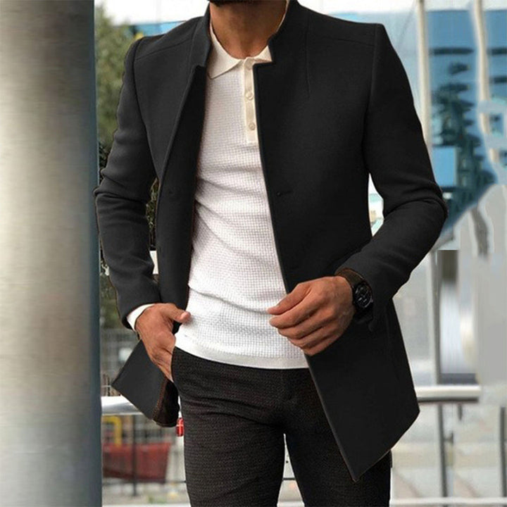 Transitional men's outerwear, featuring a slim fit and casual long jacket design
