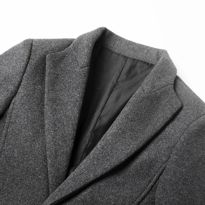 Handsome men's dress coat in a sharp slim fit. Versatile formal overcoat, ideal for modern stylish men.