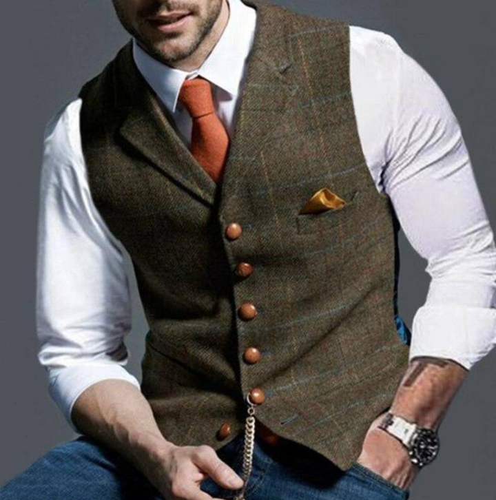 Sophisticated men's wedding vest: a slim fit dress vest with a classic notch lapel for the groom.