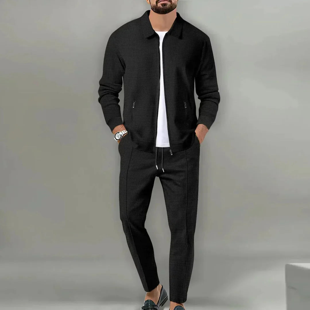 Men's slim fit two-piece suit in classic color for business meetings, weddings, or formal events.