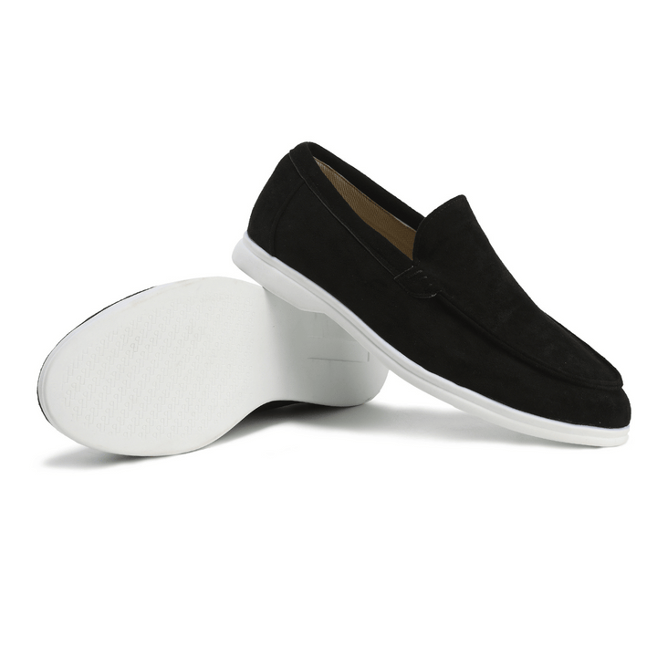 Versatile men's comfort shoes: slip-on loafers for casual outings & stylish wear.